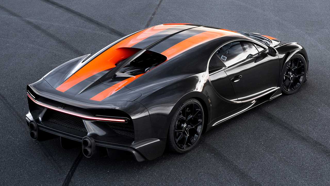 Bugatti Chiron Super Sport 300+ (2021) - 4.2 million