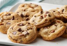 This is the fluffy recipe for authentic American chocolate cookies that has been winning for years