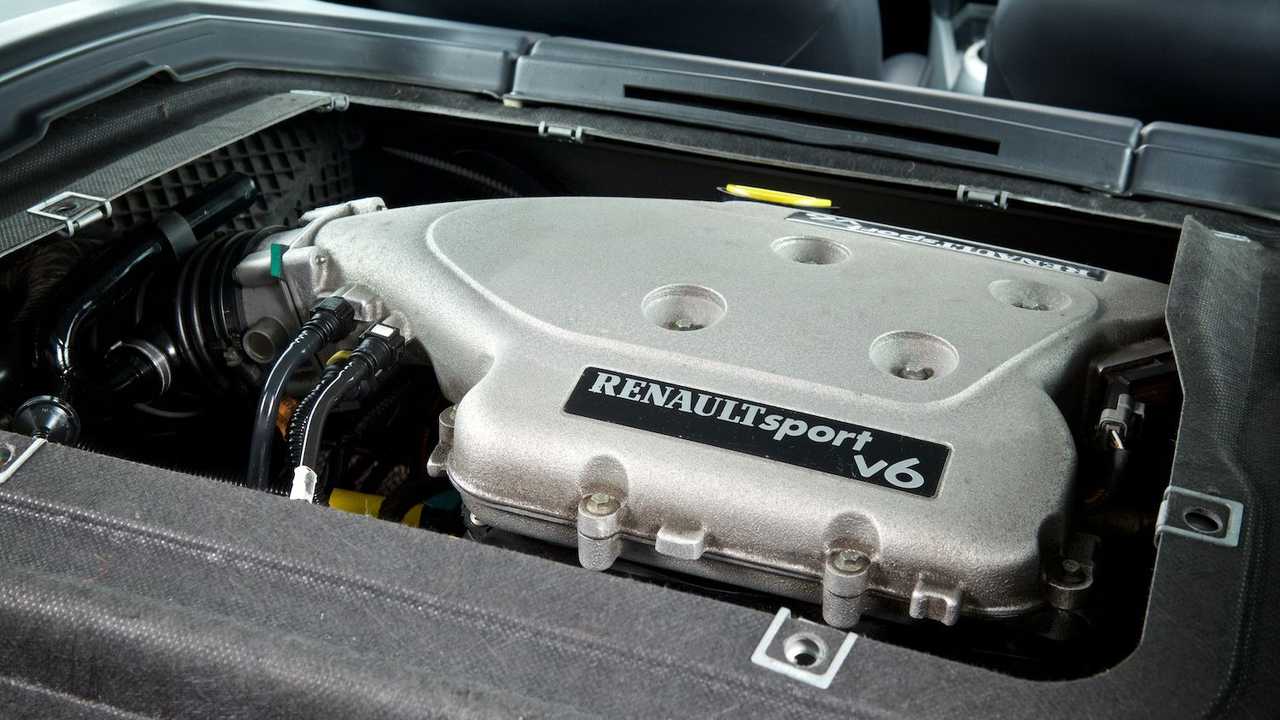 Renault Clio II V6 2003 - The engine