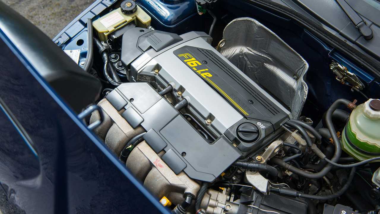 Renault Clio Williams 1993 - The engine