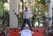The workout that keeps Vladimir Putin fit at age 70: 15 minutes and five exercises