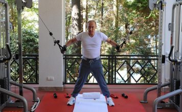 The workout that keeps Vladimir Putin fit at age 70: 15 minutes and five exercises
